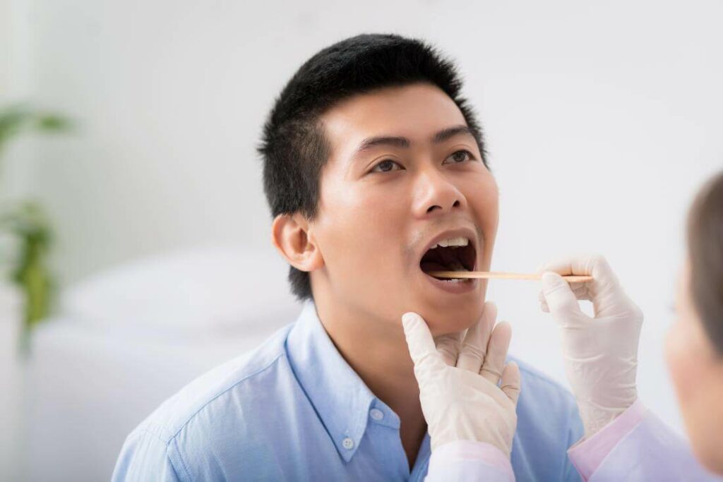 Should Primary Care Providers Examine the Mouth?